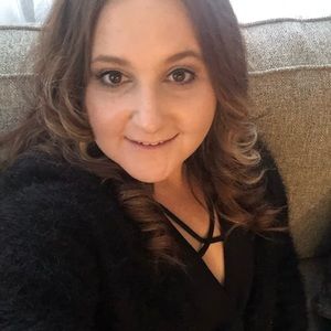 Meet your Posher, Candice